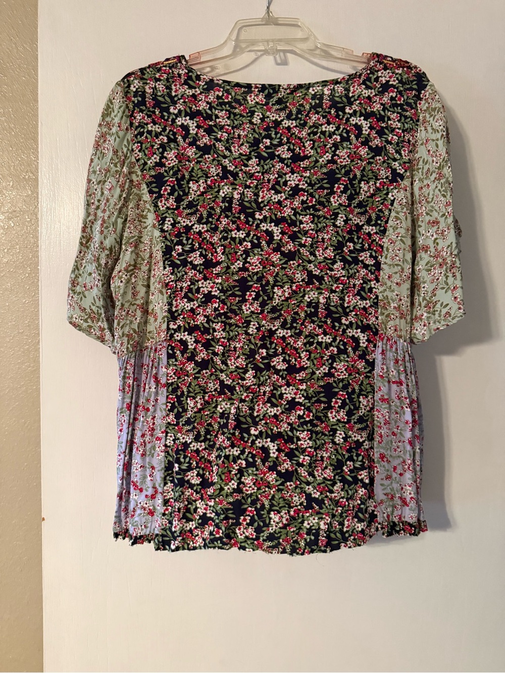 Floral Embroidered V-Neck Boho Top in Multicolor - Picture 2 of 3